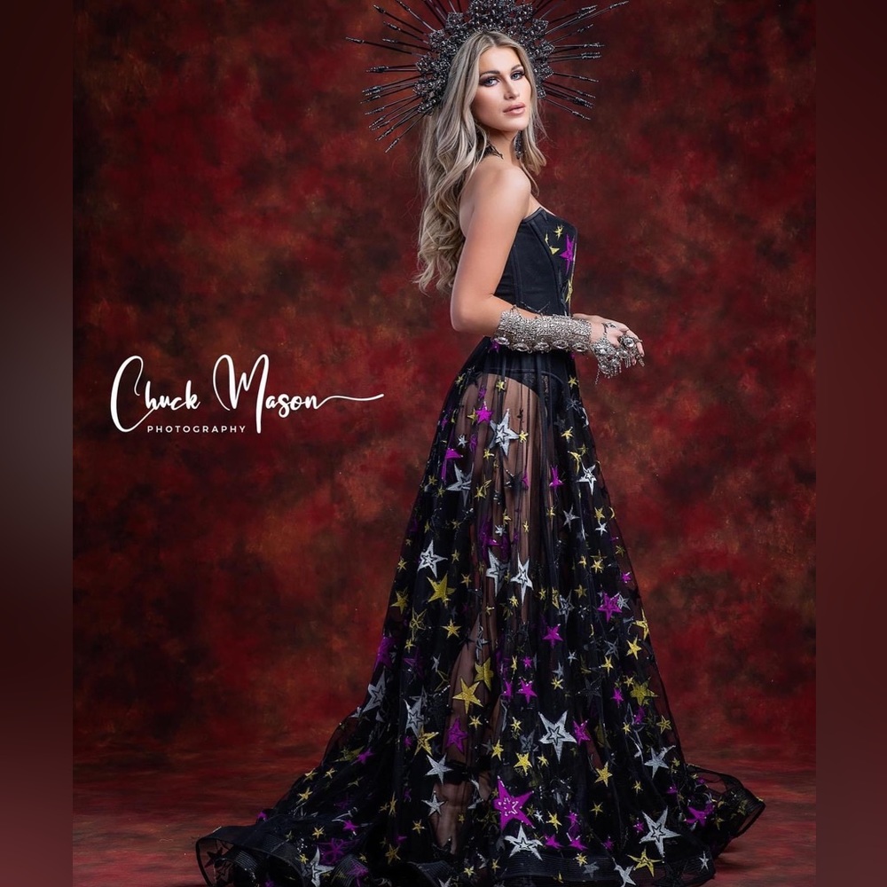 Lucia’s Sarto ♍️ gown star corset black purple